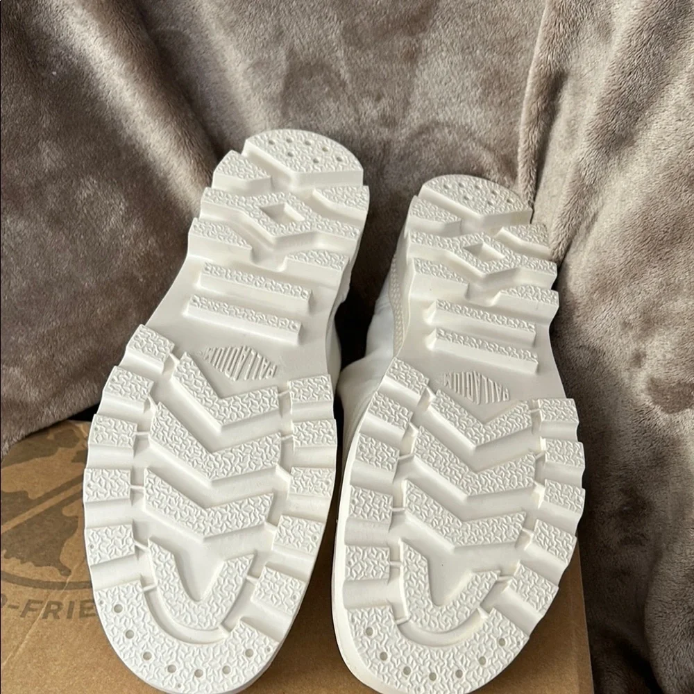 Palladium Men's White High-Top Sneakers - Picture 5 of 7